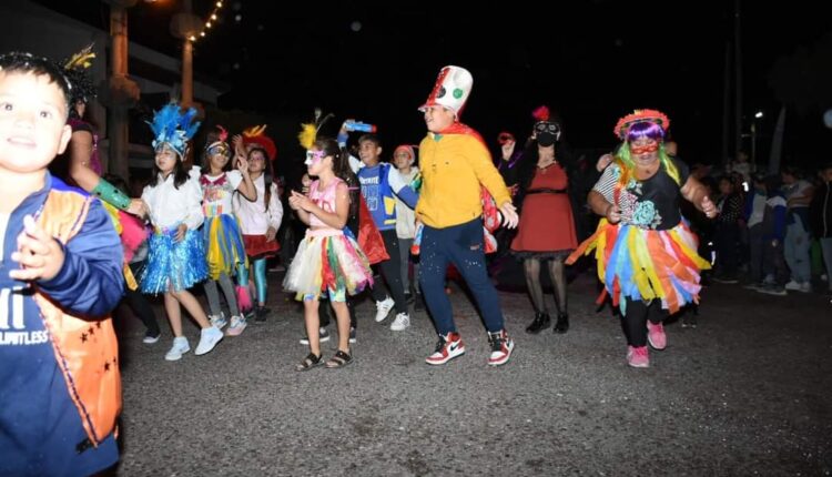 Se prepara el carnaval del Ensanche sur: “A ponerle buena onda, color y brillos” 