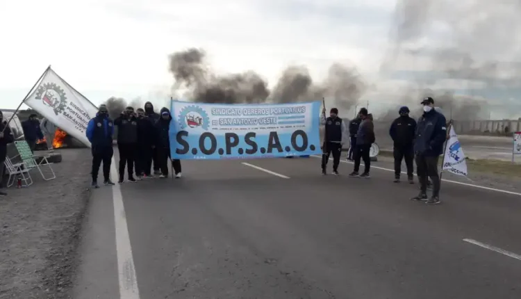 Osvaldo Mendoza: «El SOPSAO gestiona instalarse en el puerto petrolero de Punta Colorada»