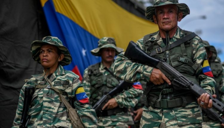 🇻🇪VENEZUELA: Militares cierran filas con Maduro.