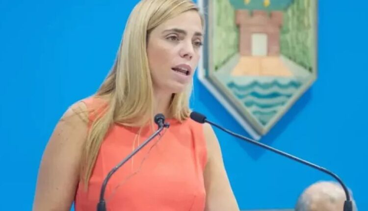 «Estoy de acuerdo con Puertos de hidrocarburos y minería»